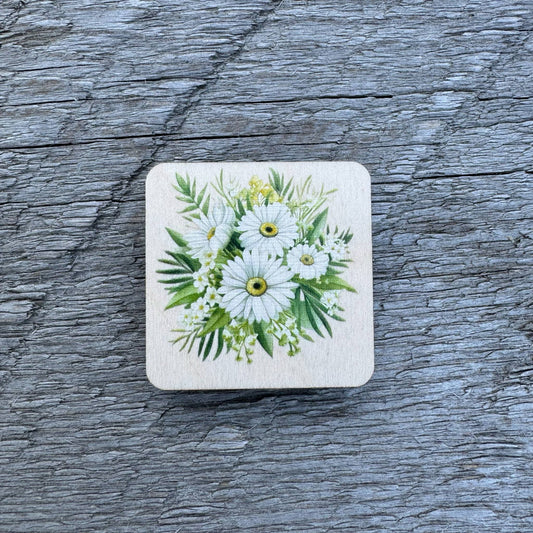 White Daisies | Magnet