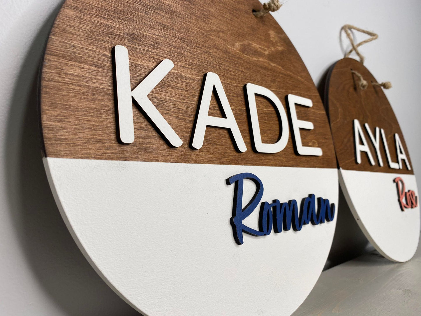 Door Hanger | Custom Name Round Wood Sign